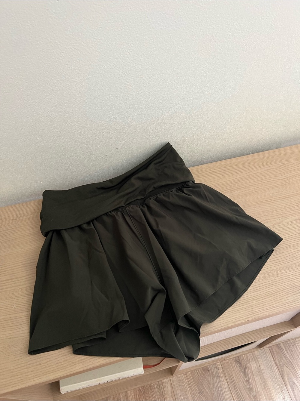 Aerie fold over flowy shorts